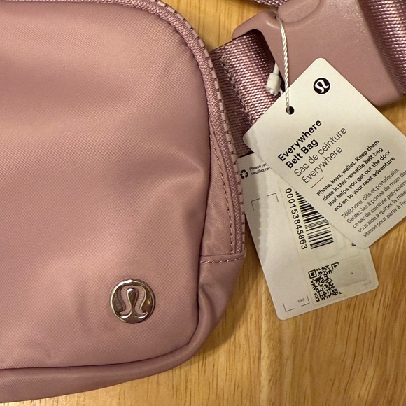 Brand new lululemon belt bag with tag! - Picture 4 of 5